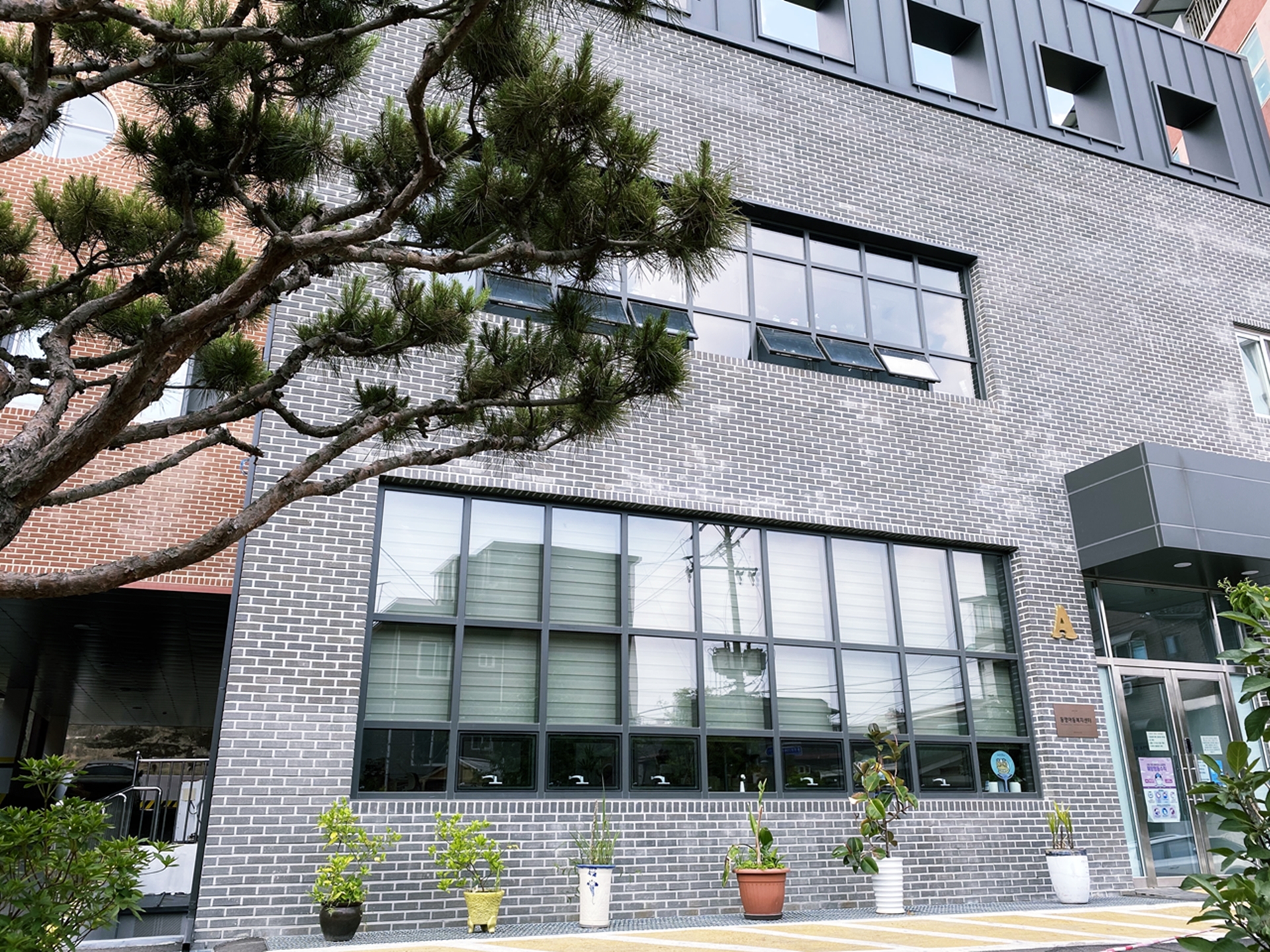 본관(현재 외부).jpg